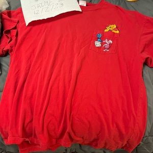 Vintage Disney Store Winnie the Pooh shirt